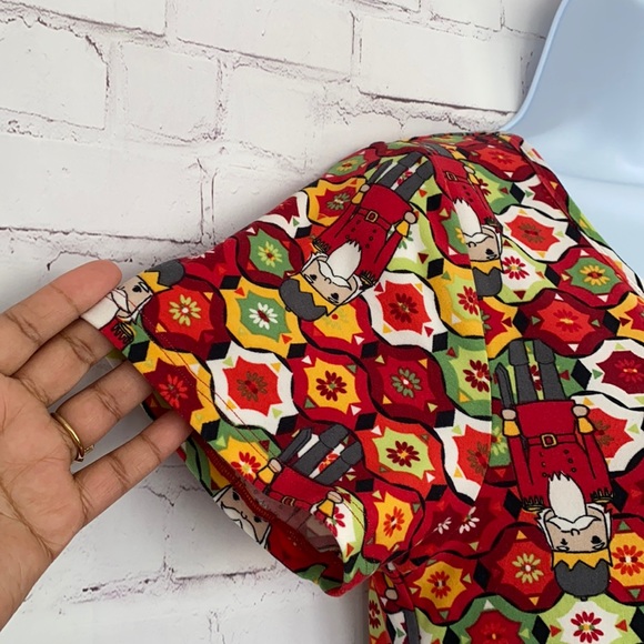 LulaRoe Classic T Nut Cracker theme XXS - Picture 4 of 12